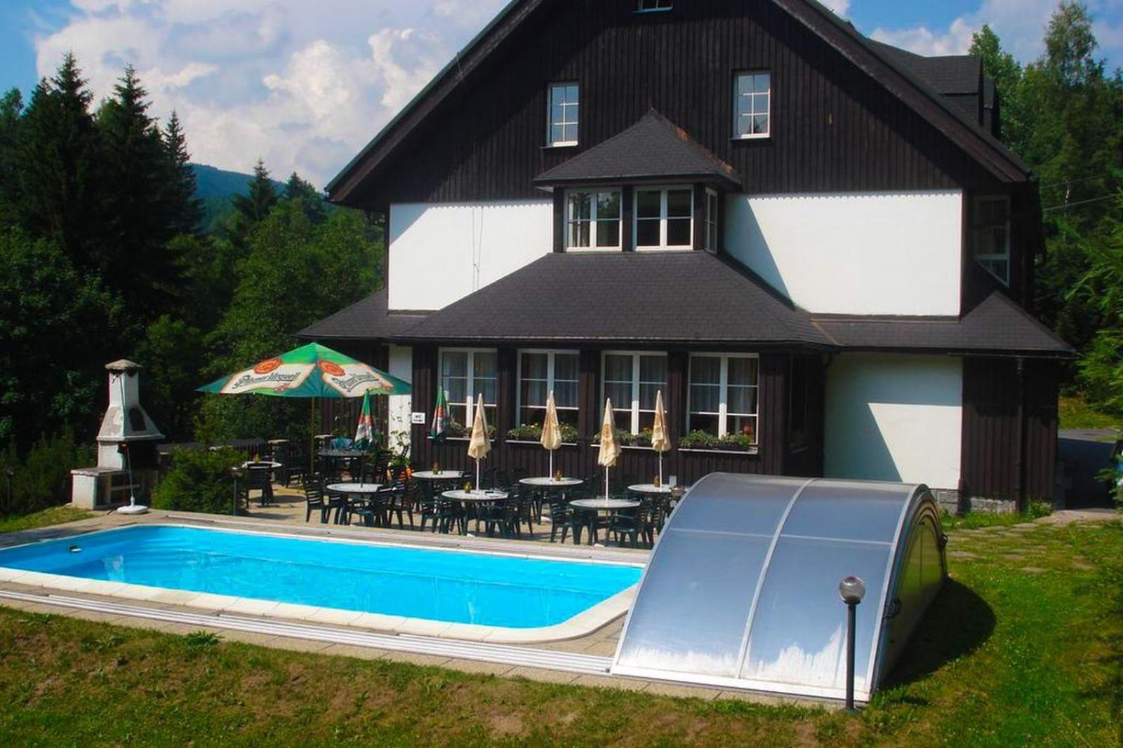 Hotel Konsel Ricky (Hradec Kralove) Exterior foto